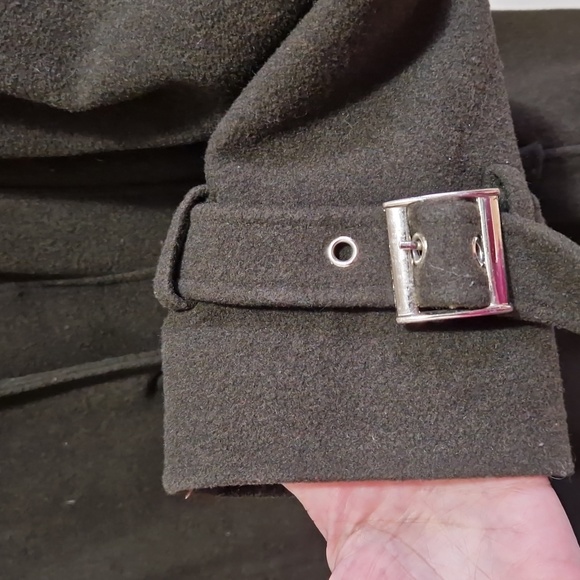 Dark green winter jacket - Picture 3 of 4